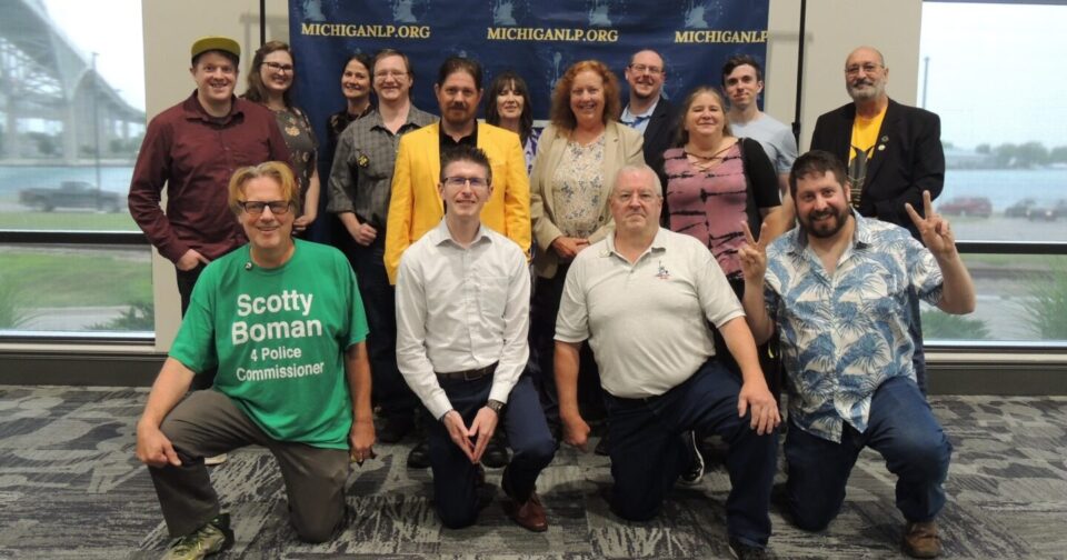 Photo by Chet Essner. From Left to Right, Back Row: Tori Hinrichs, Leah Dailey, Tim Teagan, Angela Thornton, Andrew Duke, John Hudak & Jay Gillotte. Middle Row: Charles Essner, Justin Mirimonti, Donna Gundle-Krieg & Dana Carver. Front row: Scotty Boman, Dave Franklin, Larry Johnson & Mike Saliba.